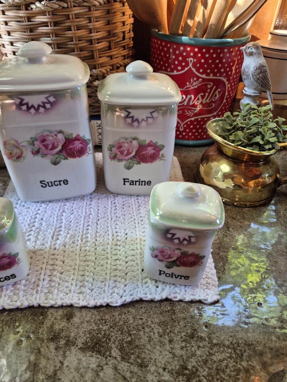 4pc Vtg French Ceramic Pink Rose French Sucre, Farine, Épices, Poivre Canisters - Picture 3 of 12